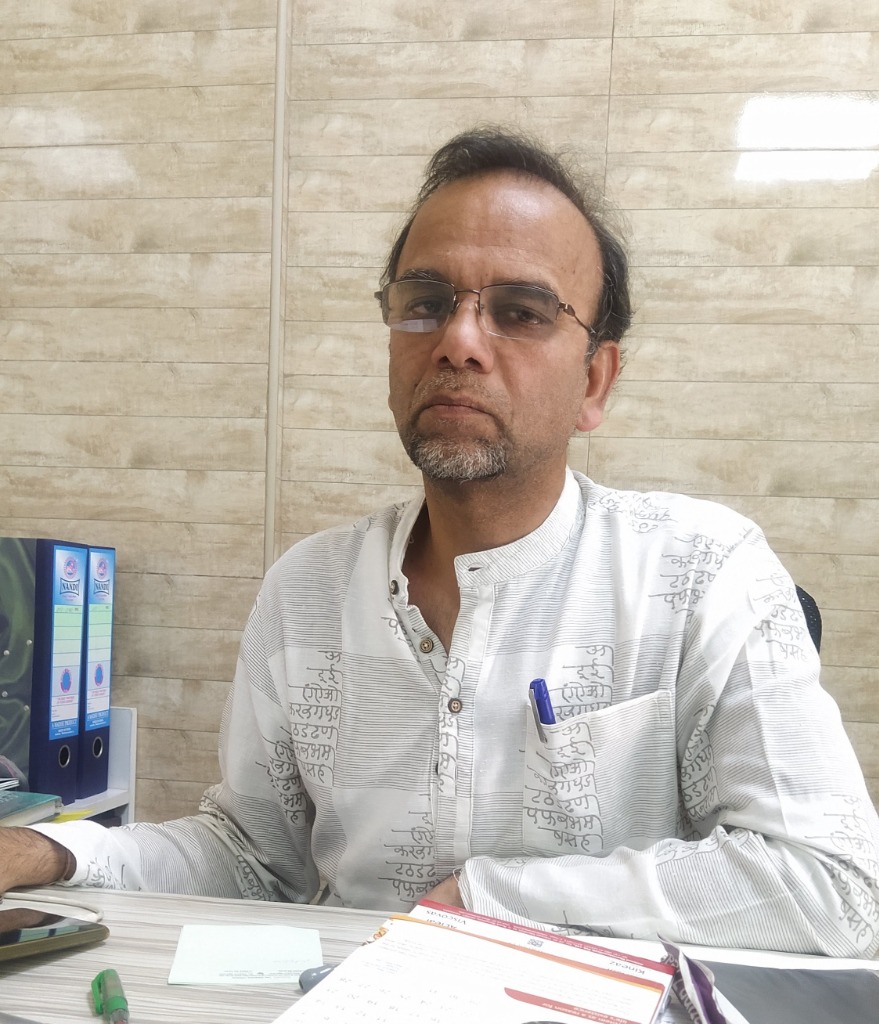Dr. Ravindra Agarwal, MS Ayurveda, Ayurvedic Surgeon expert